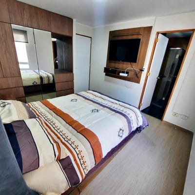 VENTA DE LINDO DEPARTAMENTO EN JESUS MARIA LIMITE CON CERCADO