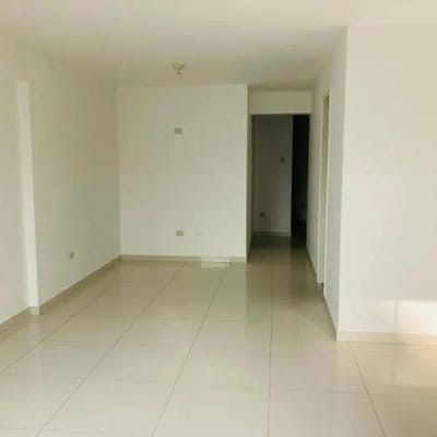 VENDO DEPARTAMENTO DE M CON  DORMITORIOS Y COCHERA EN SURQUILLO