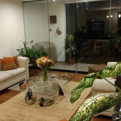 ALQUILO DUPLEX DE  DORMITORIOS EN SAN ISIDRO