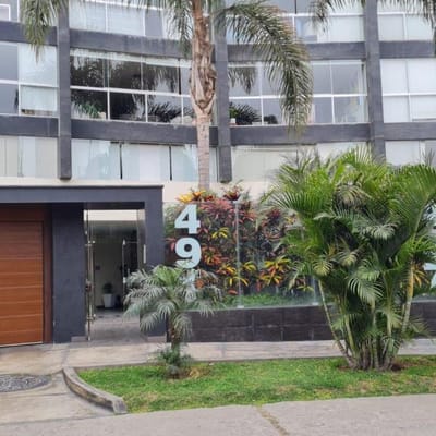 CASUARINA SUR SURCO VENTA TRIPLEX VISTA PANORAMICA