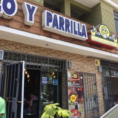 SE VENDE CASA  DE  PISOS EN LOS SAUCES  ATE