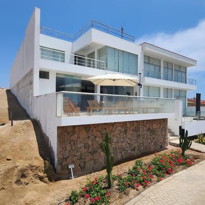 Vendo Hermosa y amplia casa Playa Los Leoncitos
