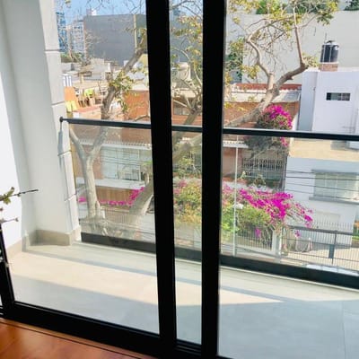 DEPARTAMENTO EN VENTA DE 3 DORMITORIOS EN SAN ISIDRO ENTREGA INMEDIATA