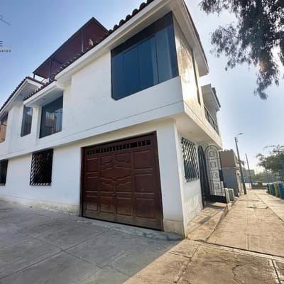 VENTA DE HERMOSA CASA EN VENTANILLA