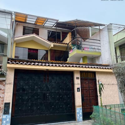 VENTA DE LINDA CASA DE  PISOS  EN MANGOMARCA  SAN JUAN DE LURIGANCHO
