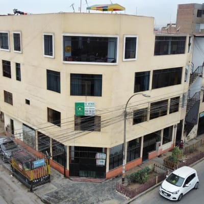 VENTA DE HERMOSO DEPARTAMENTO EN COMAS