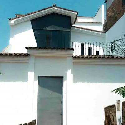 SE VENDE CASA EN VILLA MARIA DEL TRIUNFO