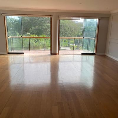 Departamento frente a parque totalmente renovado