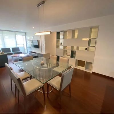 Flat de tres dormitorios en excelente ubicacin  Ocasin