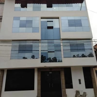 OPORTUNIDAD EN VENTA YO ALQUILER EDIFICIO COMERCIAL Y RESIDENCIAL EN CAJAMARCA