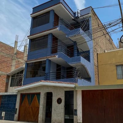 Casa en venta San Juan de lurigancho  Casa con dpto grande  minidptos