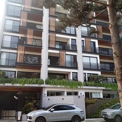 Bello dplex frente a parque