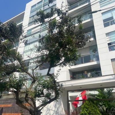 Vendo Departamento en Miraflores con balcn