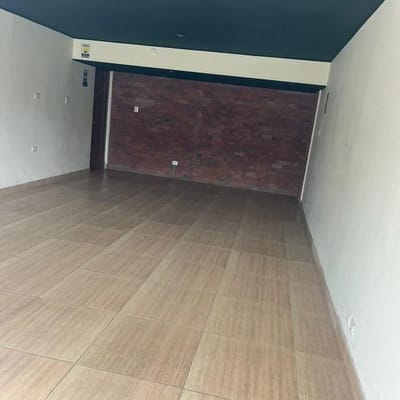 ALQUILO LINDO LOCAL COMERCIAL EN PLENA AV TOMAS MARSANO