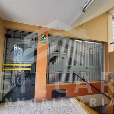 VENTA LOCAL COMERCIAL GALERIAS PIEROLA CERCADO