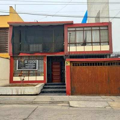 SE VENDE CASA EN PUEBLO LIBRO