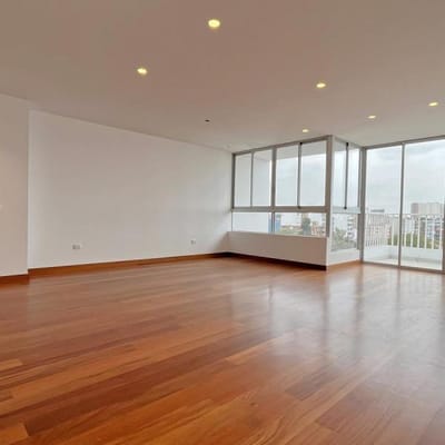TRIPLEX de estreno frente a parque   dorm   baos   cocheras  PRECIO NEGOCIABLE