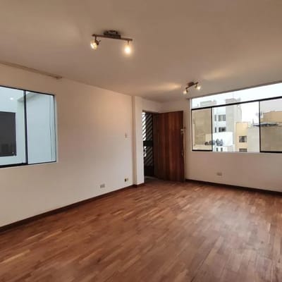 OCASION Venta de departamento en to piso de m en Surco