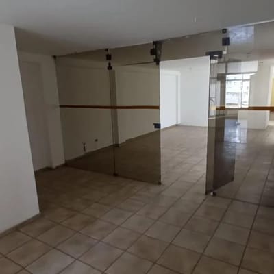 VENTA DE OFICINA COMERCIAL AIRES A PRECIO DE OCASIN AV ARRIOLA LA VICTORIA