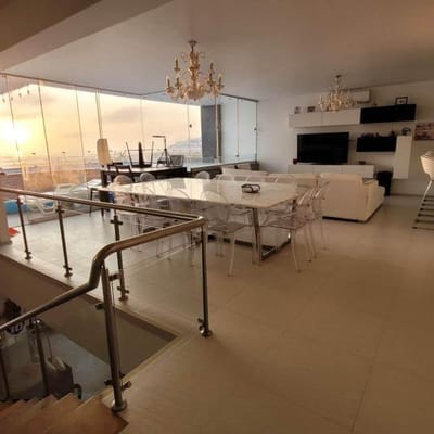 Amplia y lujosa casa en el primer nivel de Playa Seoritas