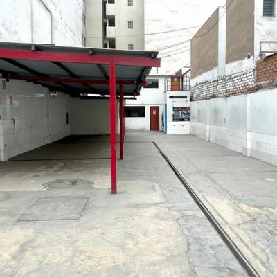 AV BRASIL  DE LOCAL COMERCIAL PARA TIENDAS FARMACIAS TALLER