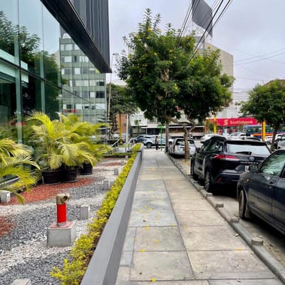 Privilegiada Ubicacion  a  Cuadras del Ov Gutierrez y de La Huaca Pucllana