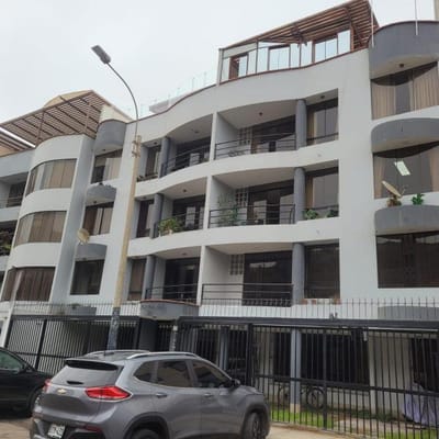 VENDO POR VIAJE DEPARTAMENTO EN SURCO