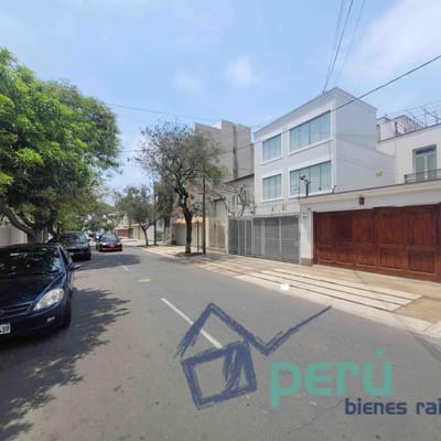VENDO EDIFICIO DE DEPARTAMENTOS Y CASA