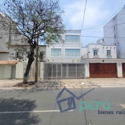 VENDO EDIFICIO DE DEPARTAMENTOS Y CASA