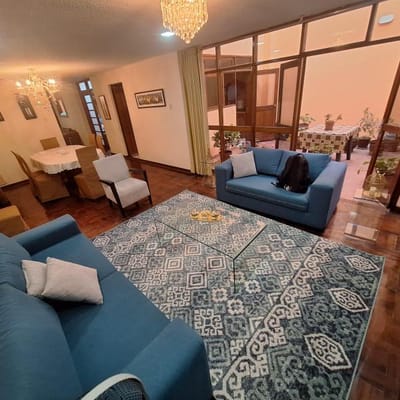 PL VENDO CASA EXCELENTE ESTADOCENTRICADORMITORIOS URB LA AURORA MIRAFLORES