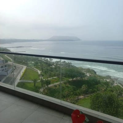 Vendo Precioso Departamento de  m en Malecn Cisneros Cdra