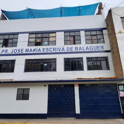 ALQUILO LOCAL COMERCIAL DE  PISOS CON TERRAZA AMPLIA EN URB AEROPUERTO CALLAO