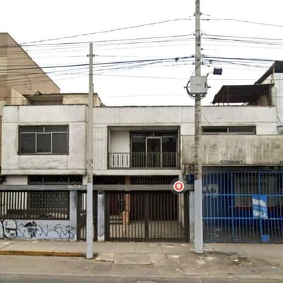 BAJO DE PRECIO Venta de Casa como Terreno en Av La Marina