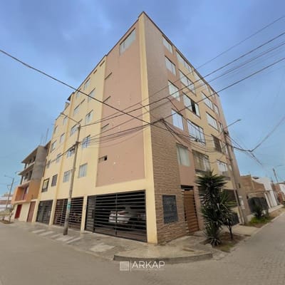 DEPARTAMENTO  ESTACIONAMIENTO EN URB SAN ISIDRO TRUJILLO