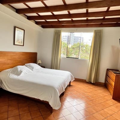 Departamento Amoblado con Vista a Jardn en San Isidro