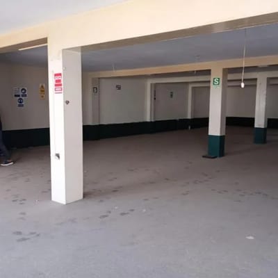 VENDO TALLEROFICINA EN ZONA COMERCIAL CHICLAYO