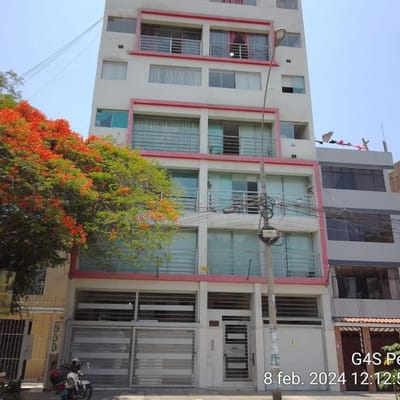 VENDO DUPLEX EN LOS OLIVOS