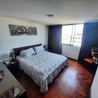 VENDO CENTRICO DPTO EN MIRAFLORES