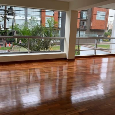Lindo departamento en venta Calle Vanderghen  Santa Cruz Miraflores