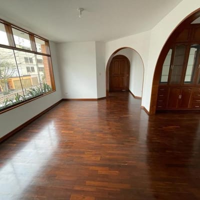 OCASION VENTA DPTO  m PISO  EDIFICIO DE  DPTOS  POR PISO MUY ILUMINADO
