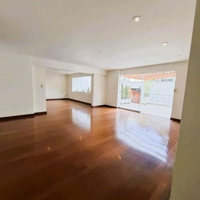 VENDO DEPARTAMENTO ER PISO EN SURCO
