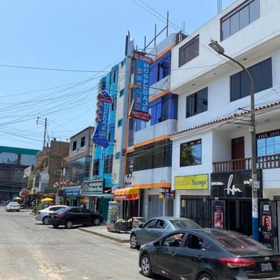 EDIFICIO COMERCIAL CERCA A MEGA PLAZA