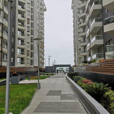 Alquilo departamento en Condominio Panoramic en San Miguel con Areas Comunes