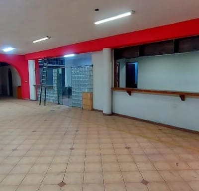 Local en  Alquiler Primer y Segundo Piso Naciones Unidas