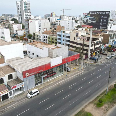 R Local comercial en San Miguel Av La Marina