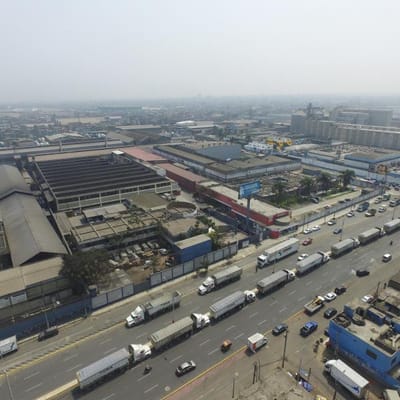 i Local industrial  comercial en Santa Anita  Venta