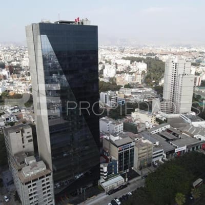L Oficinas en Torre Forum San Isidro Financiero  VentaAlquiler