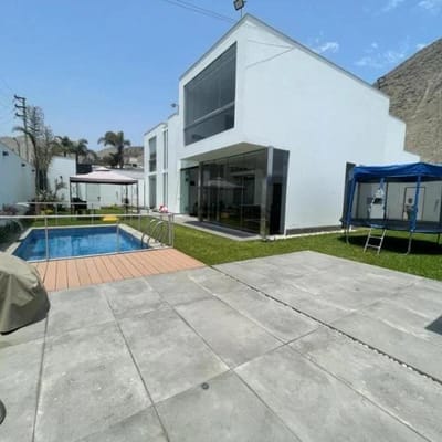Venta de Hermosa Casa en San Isidro