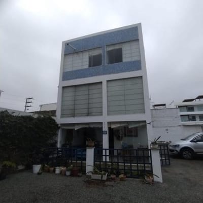 VENTA DE HERMOSA CASA DE PLAYA EN PUNTA NEGRA