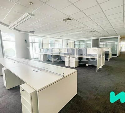 WEENS ALQUILA  OFICINA IMPLEMENTADA  EN EXCLUSIVO EDIFICIO DE SAN ISIDRO FINANCIERO